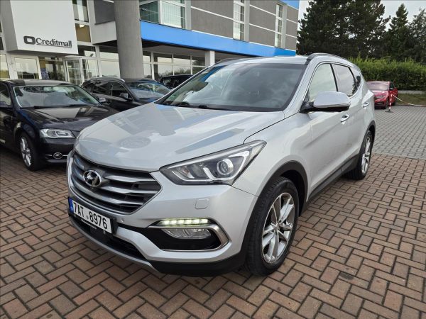 Hyundai - Santa Fe.jpg